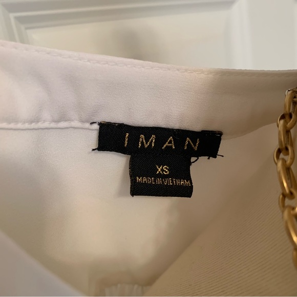 White Blouse| 3/4 Sleeves | Asymmetrical Hem - Picture 5 of 5